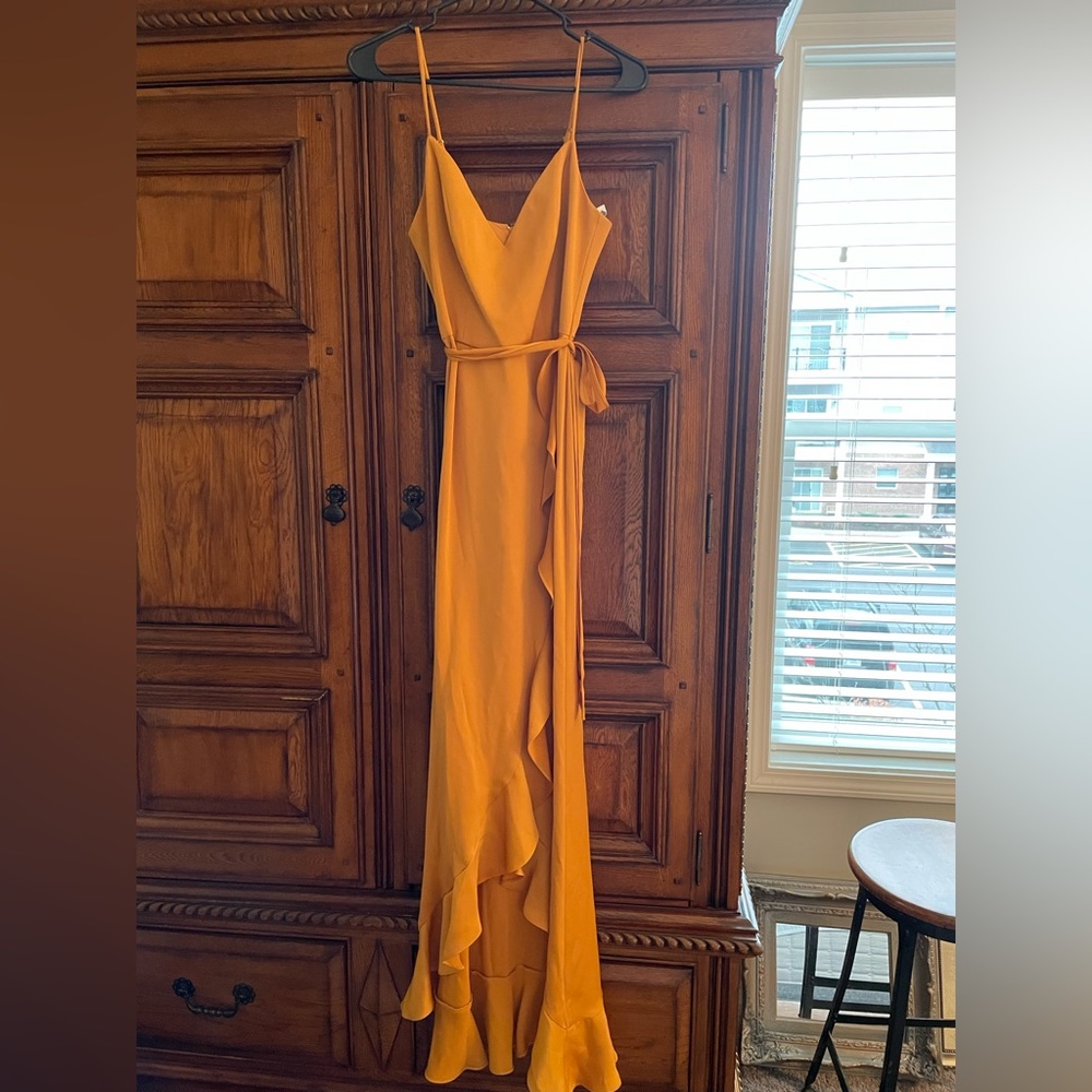 ✨sold✨ Gold/mustard yellow women’s long wrap dress